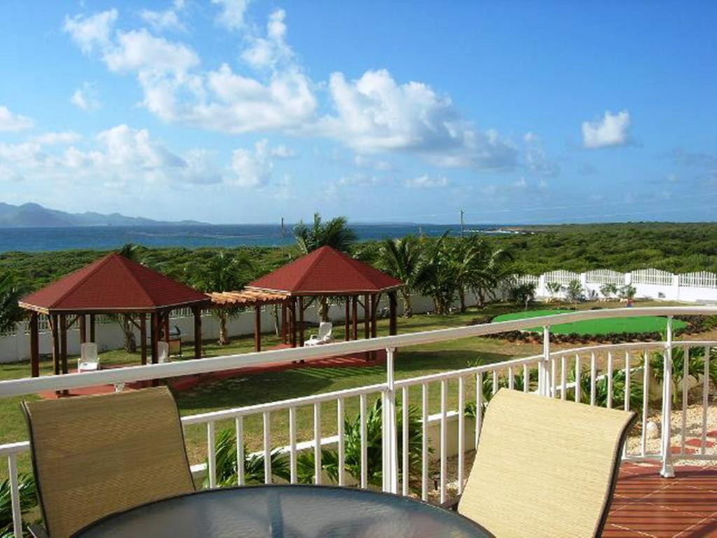 Ocean Terrace Condominiums The Valley Kültér fotó